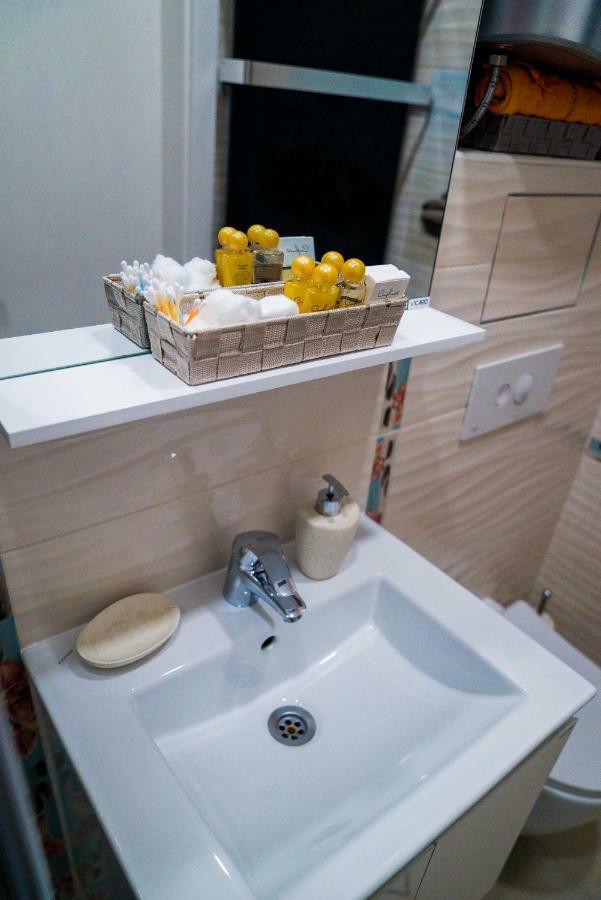 Sofia Central Pretty Apartment Екстер'єр фото